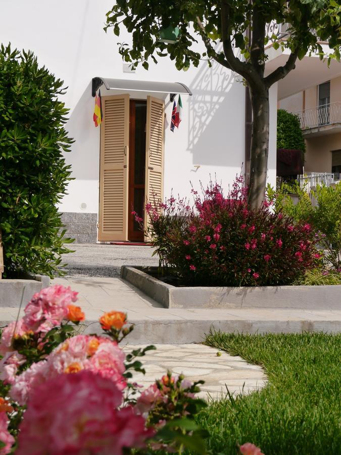 B&B Le Dive Ostra Extérieur photo
